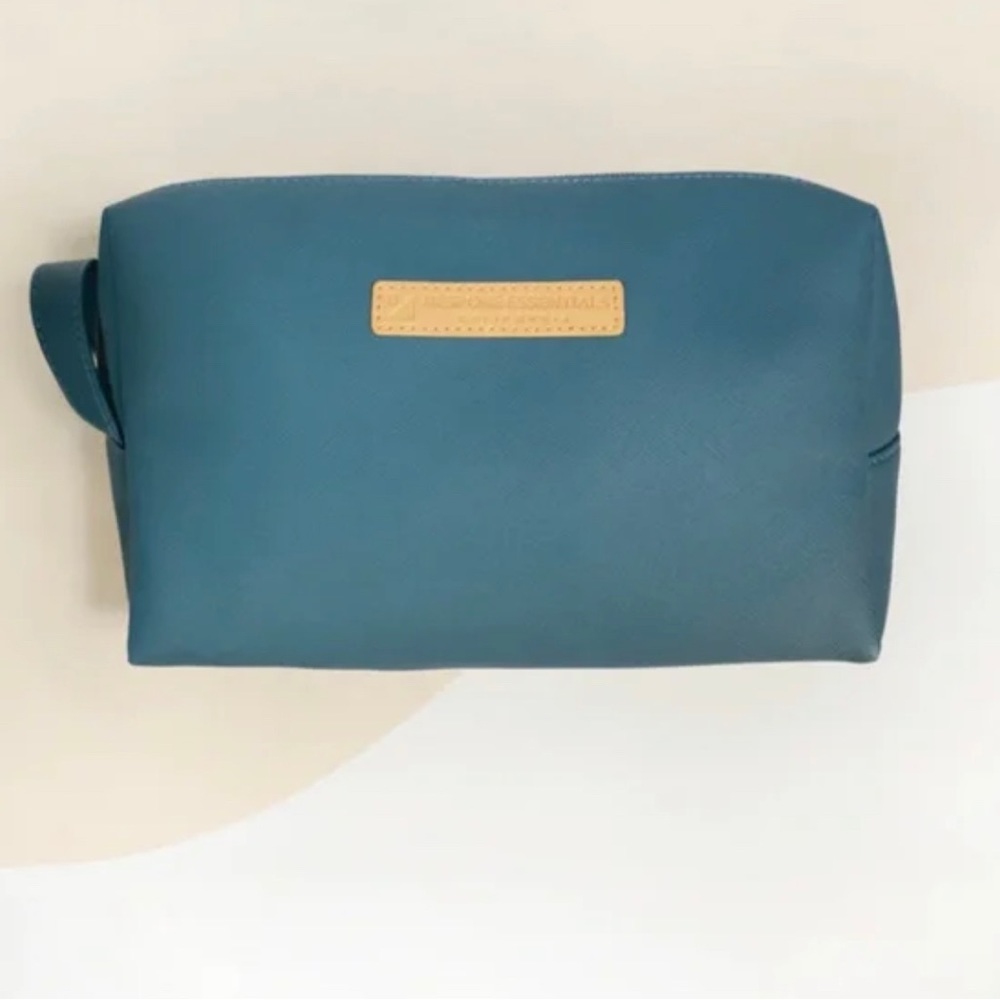 Bespoke Essentials Ultimate Dopp Kit - His Or Hers View 6